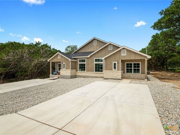 2560 Puter Creek , Unit A, Spring Branch, TX 78070