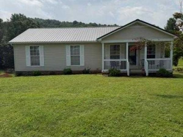 208 Valley St., Sparta, TN 38583