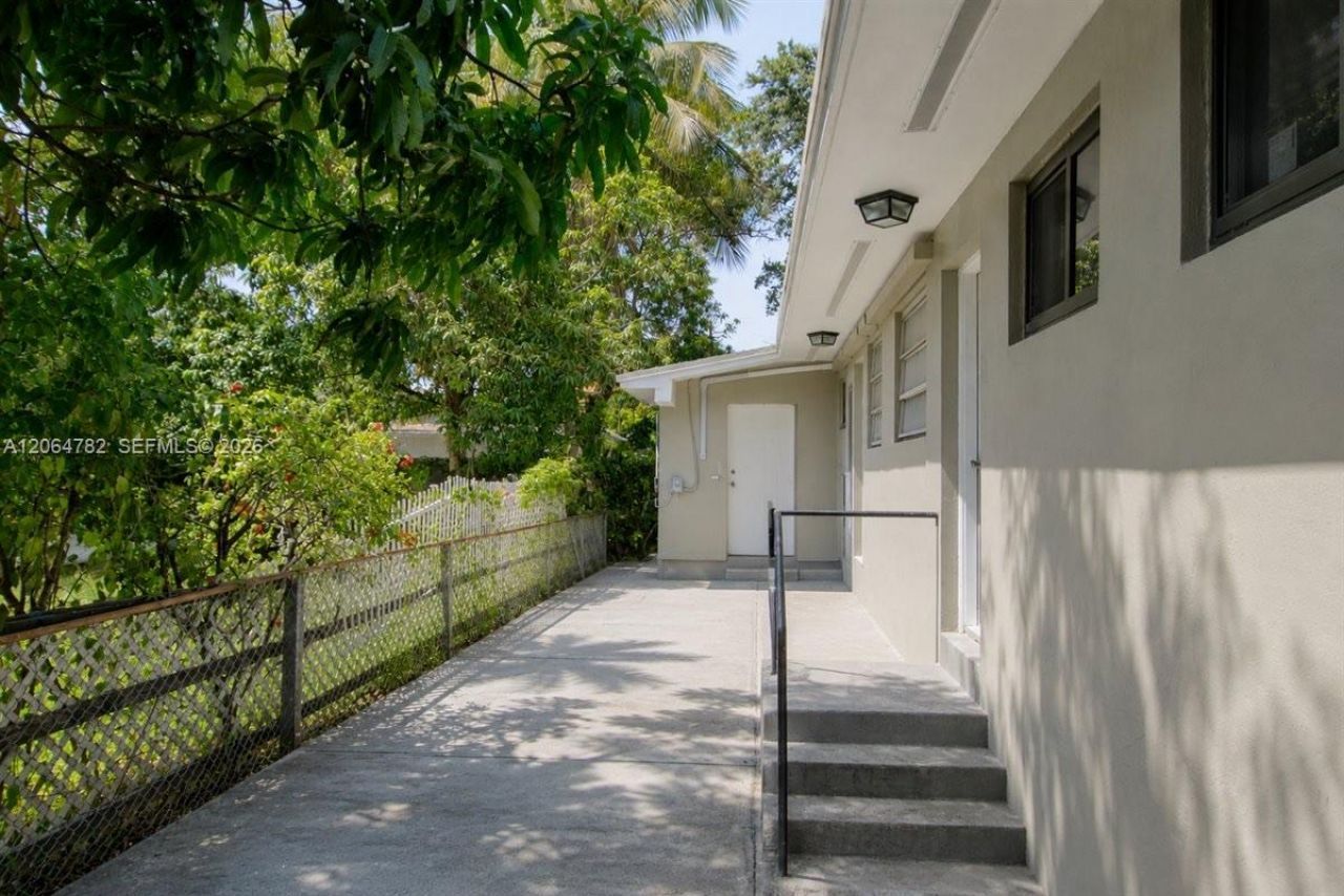 355 NE 55th Ter, Unit 1, Miami, FL 33137 Photo