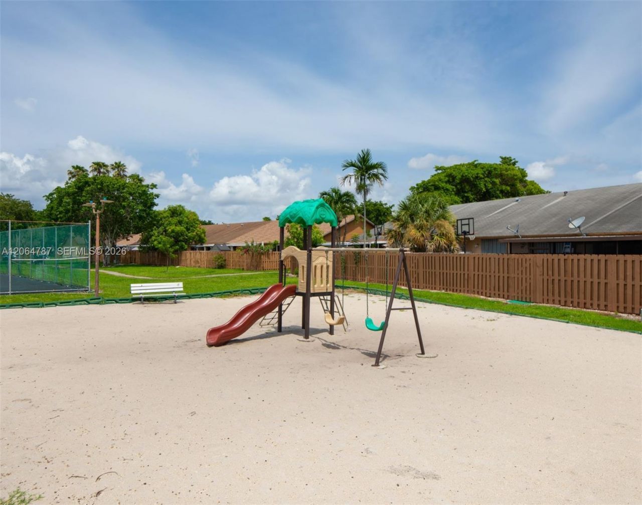 6707 NW 193rd Ln, Hialeah, FL 33015 Photo