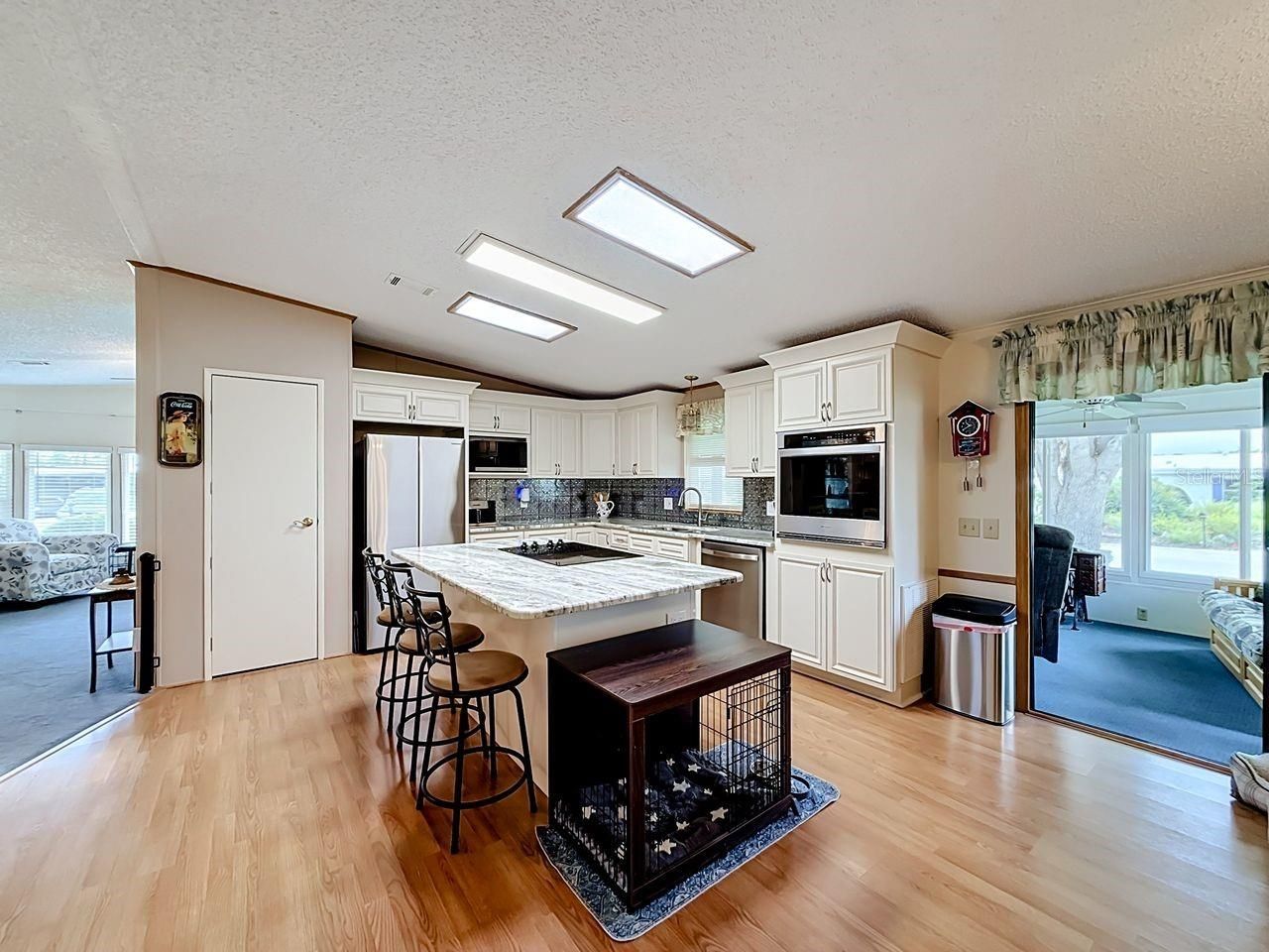 1690 Nassau Circle , Tavares, FL 32778 Photo