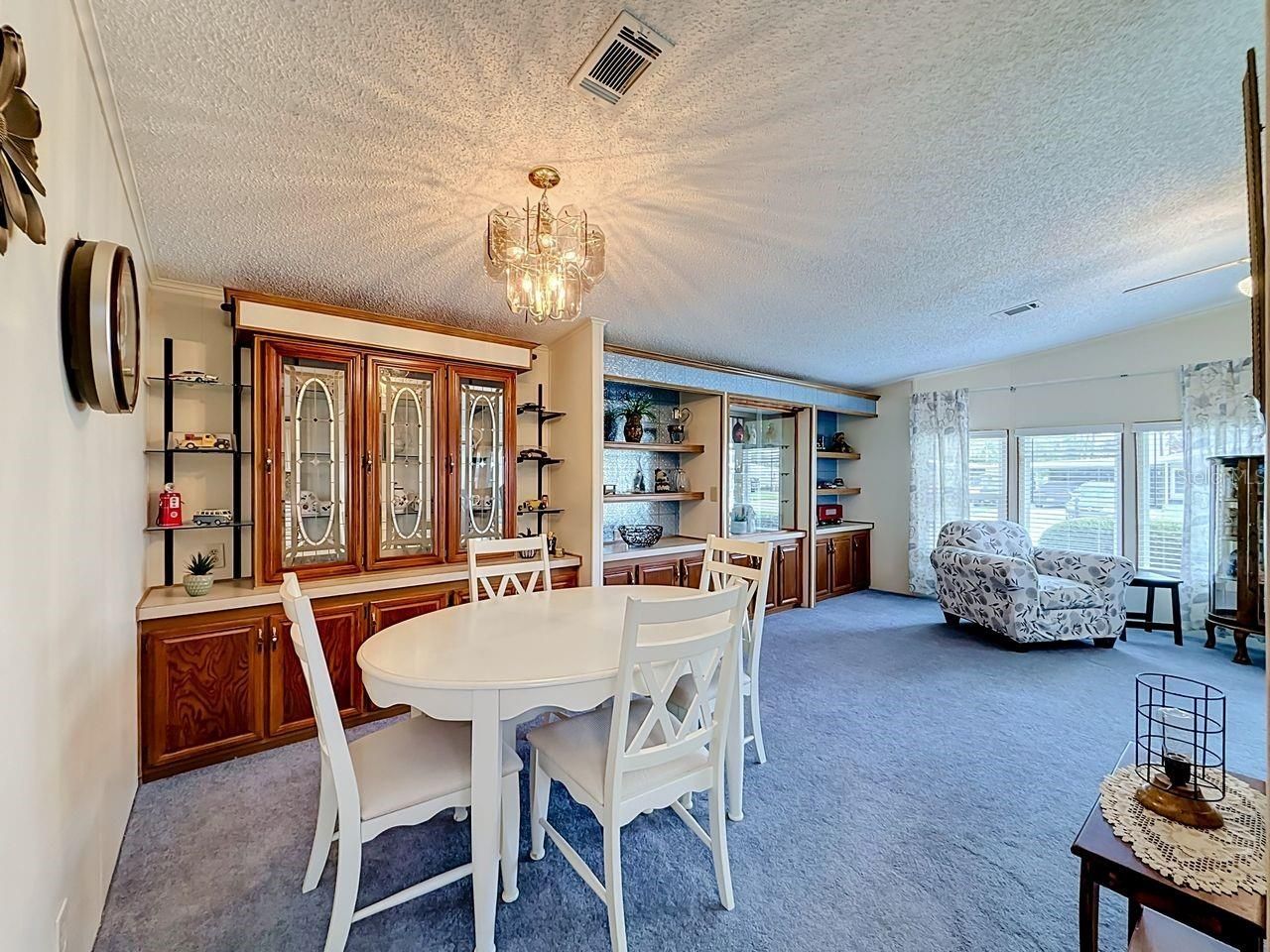1690 Nassau Circle , Tavares, FL 32778 Photo