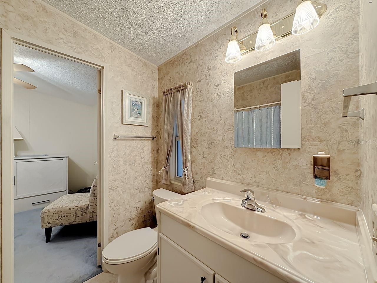 1690 Nassau Circle , Tavares, FL 32778 Photo