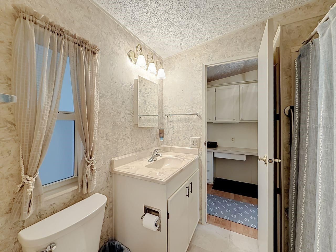 1690 Nassau Circle , Tavares, FL 32778 Photo