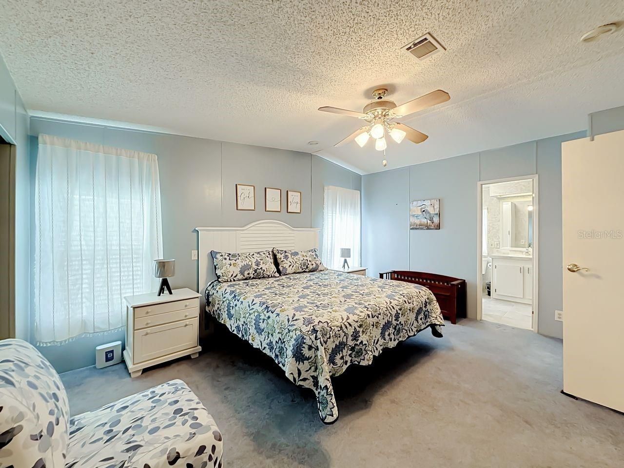 1690 Nassau Circle , Tavares, FL 32778 Photo
