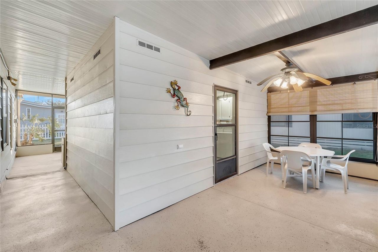 1690 Nassau Circle , Tavares, FL 32778 Photo