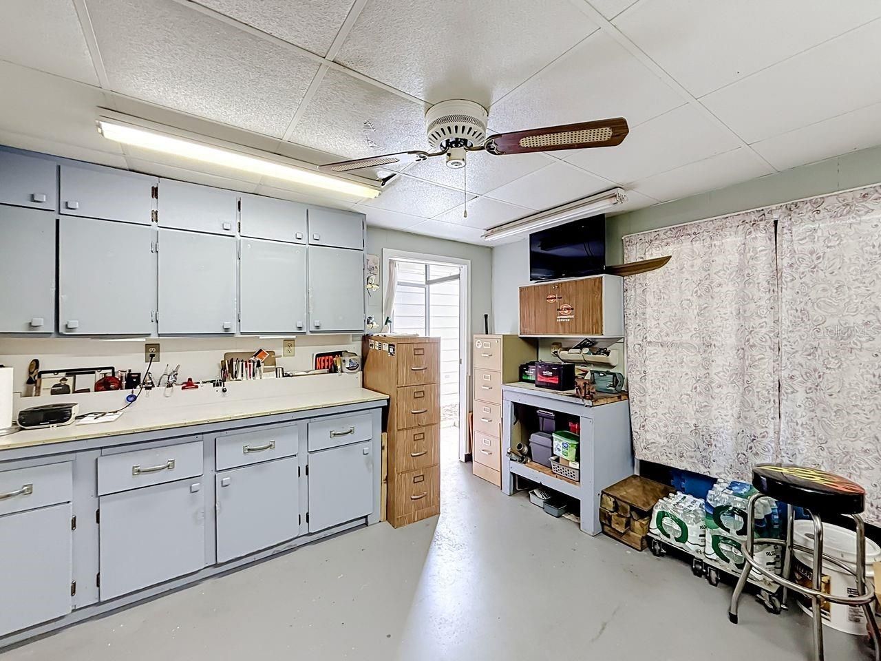1690 Nassau Circle , Tavares, FL 32778 Photo