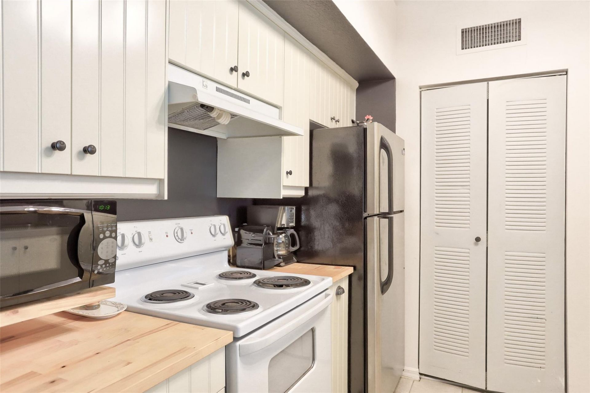 322 Villa Circle, Unit 322, Boynton Beach, FL 33435 Photo