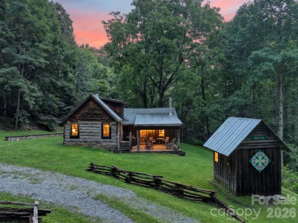 142 Marquis Lane, Waynesville, NC 28785