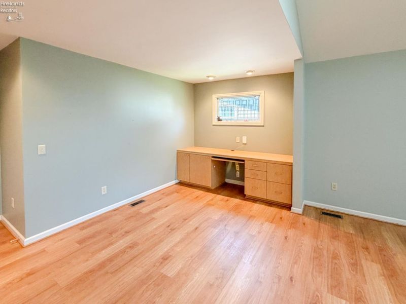 1107 Columbia Avenue, Port Clinton, OH 43452 Photo 14