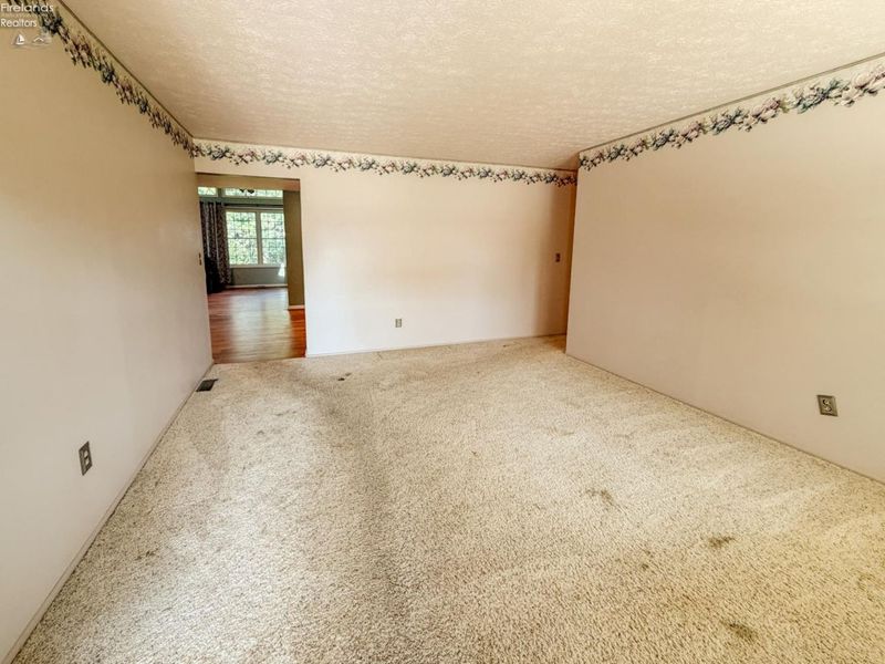 1107 Columbia Avenue, Port Clinton, OH 43452 Photo 15