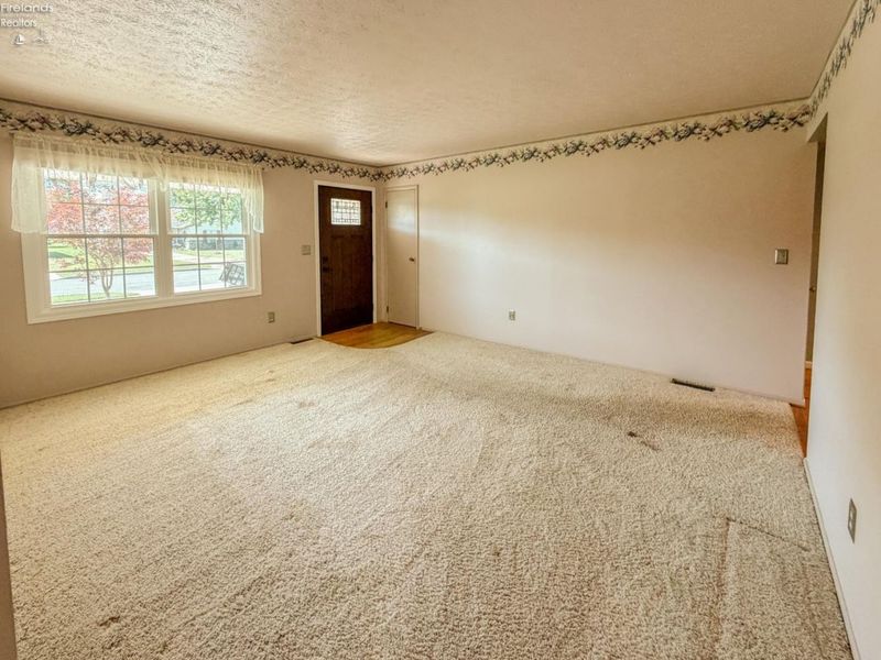 1107 Columbia Avenue, Port Clinton, OH 43452 Photo 16