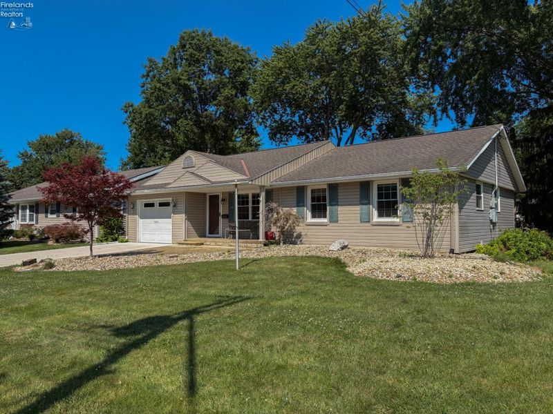 1107 Columbia Avenue, Port Clinton, OH 43452 Photo 28