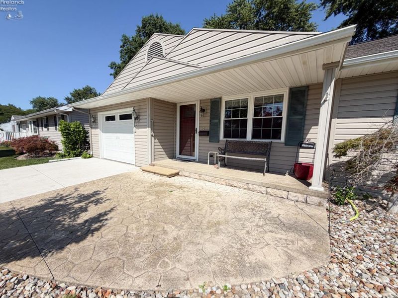 1107 Columbia Avenue, Port Clinton, OH 43452 Photo 3