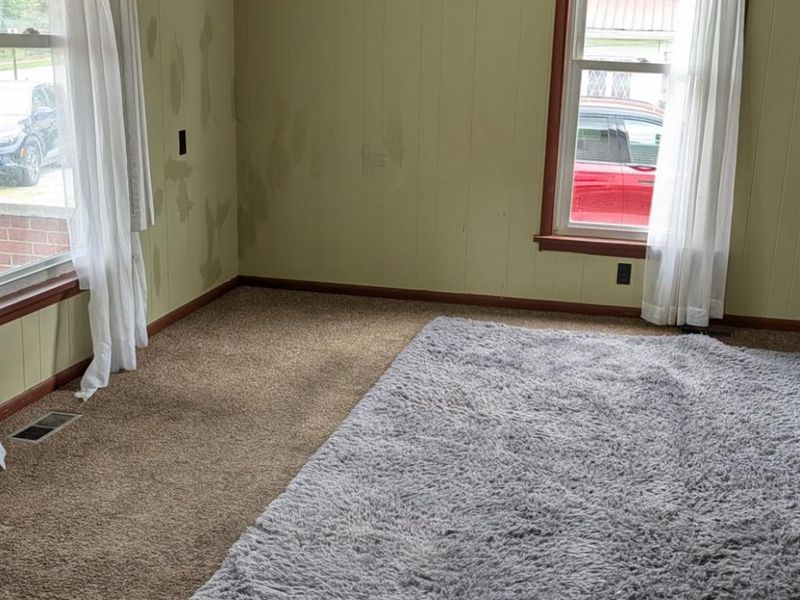 215 W Perry Street, Tiffin, OH 44818 Photo 3