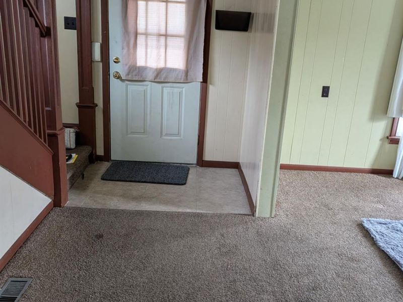 215 W Perry Street, Tiffin, OH 44818 Photo 4