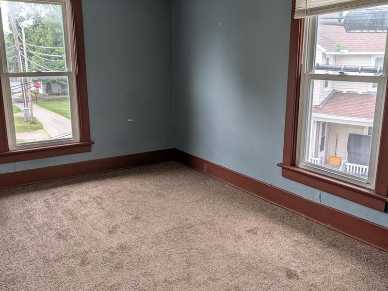215 W Perry Street, Tiffin, OH 44818 Photo 9