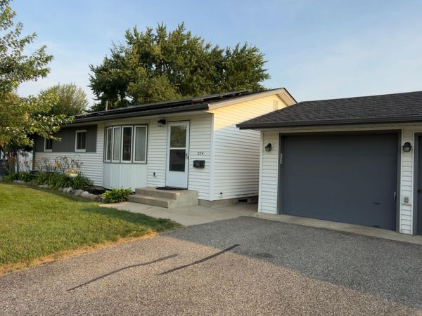 224 W 3rd Street , Waconia, MN 55387