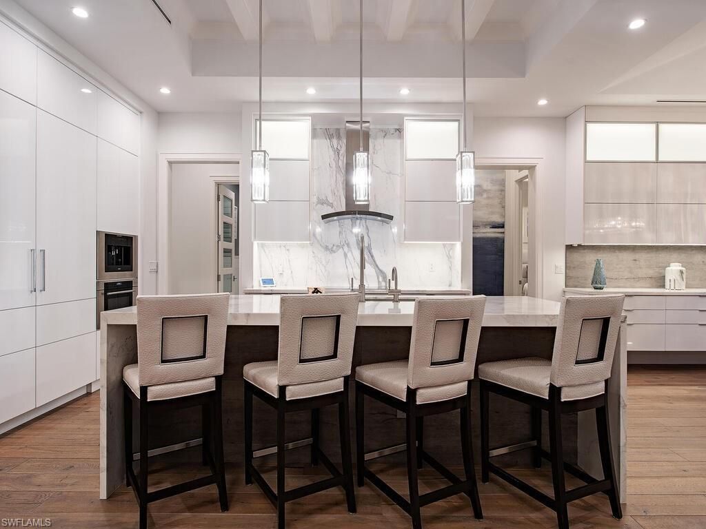 3801 Crayton Rd , Naples, FL 34103 Photo