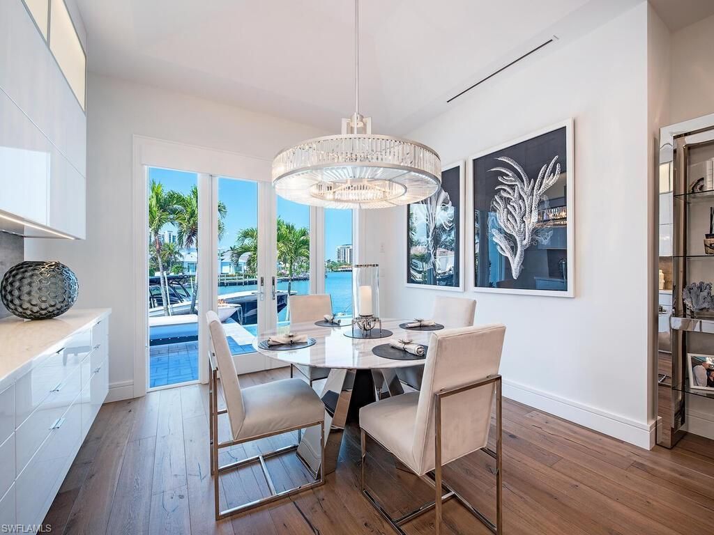 3801 Crayton Rd , Naples, FL 34103 Photo