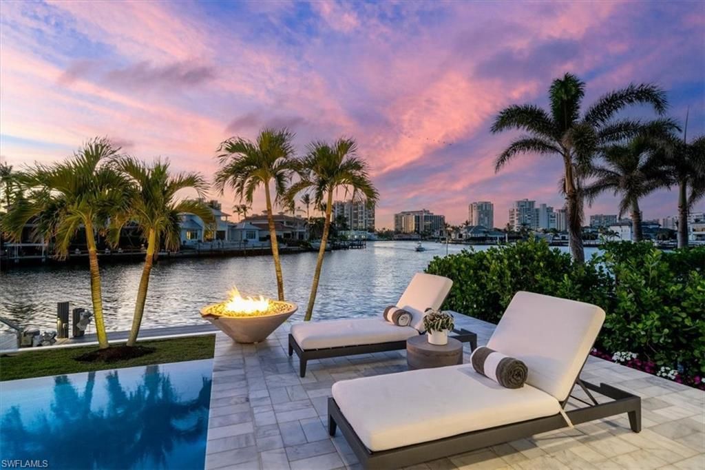 3801 Crayton Rd , Naples, FL 34103 Photo