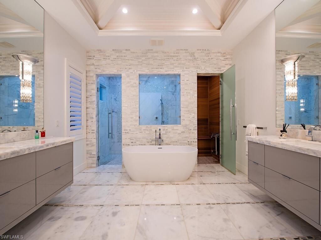 3801 Crayton Rd , Naples, FL 34103 Photo
