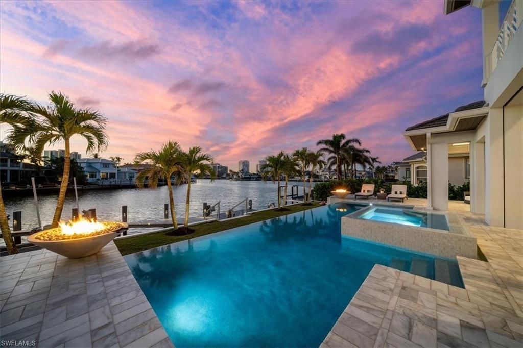 3801 Crayton Rd , Naples, FL 34103 Photo