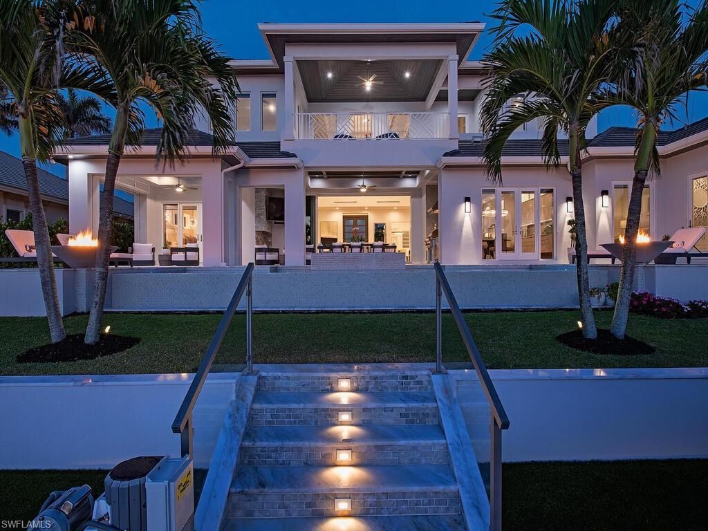 3801 Crayton Rd , Naples, FL 34103 Photo