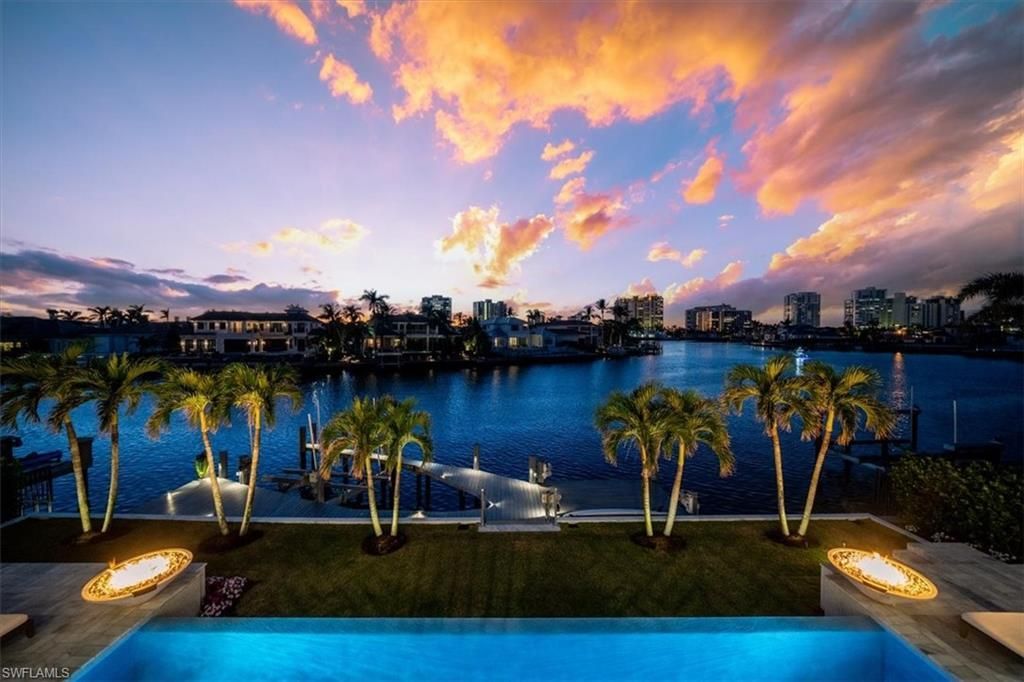 3801 Crayton Rd , Naples, FL 34103 Photo