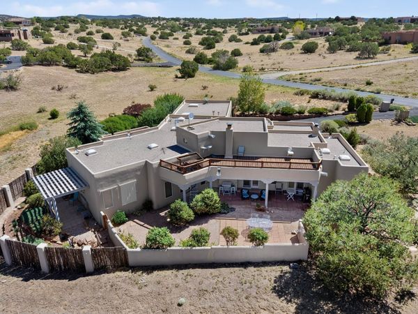 15 Calle Cal, Santa Fe, NM 87508