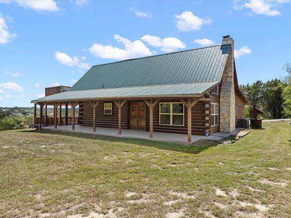 545 Compass Way, Bluff Dale, TX 76433