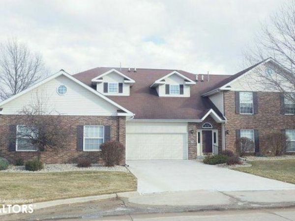 1408 B ORCHARD MEADOW Drive, Burlington, IA 52601