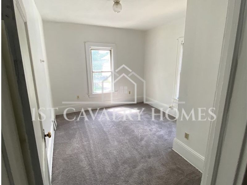 1383 Curtis Street, Unit 2 up, Akron, OH 44301 Photo 10