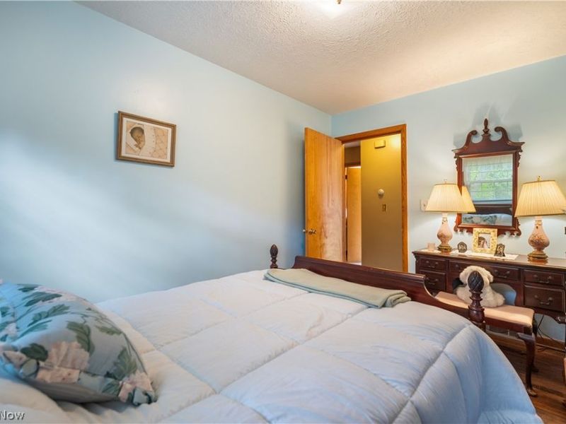 3112 N Bender Avenue , Akron, OH 44319 Photo 16