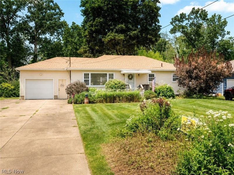 3112 N Bender Avenue , Akron, OH 44319 Photo 3