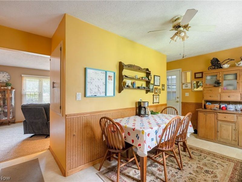 3112 N Bender Avenue , Akron, OH 44319 Photo 8