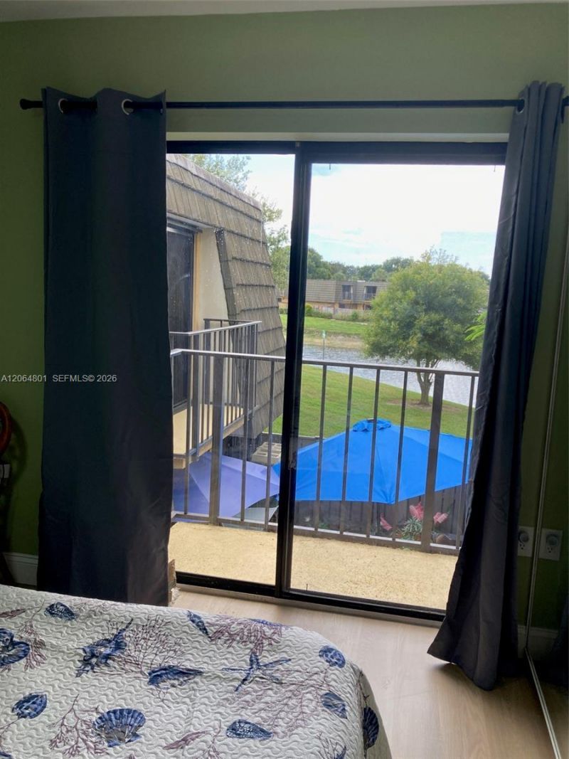 4213 42nd Way, West Palm Beach, FL 33407 Photo