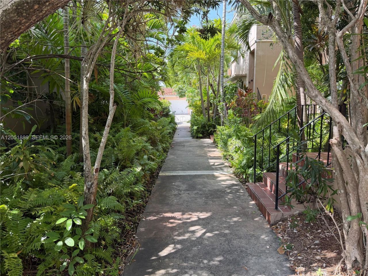 42 Almeria Ave, Unit 21, Coral Gables, FL 33134 Photo