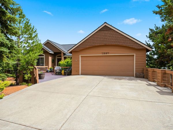 1287 NW City Heights Drive, Bend, OR 97703