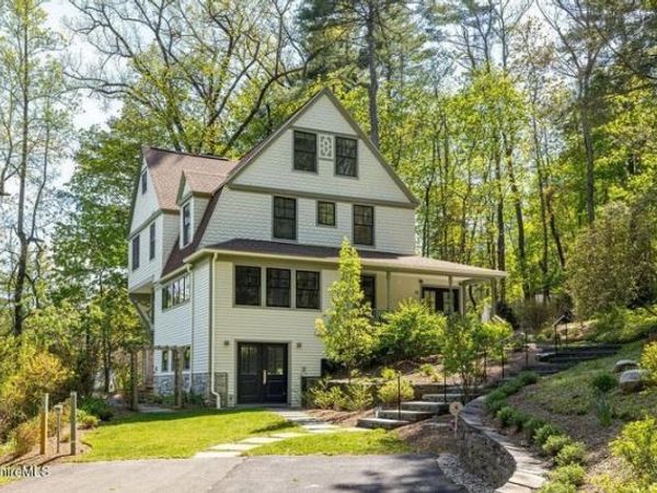 10 Berkshire Heights, Great Barrington, MA 01230