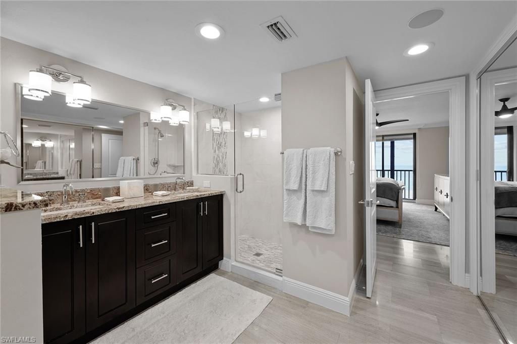 9653 Gulf Shore Dr, Unit 203, Naples, FL 34108 Photo