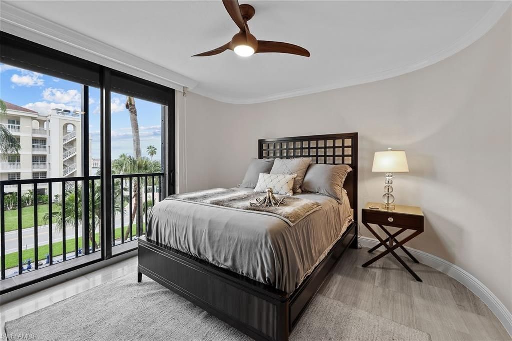 9653 Gulf Shore Dr, Unit 203, Naples, FL 34108 Photo