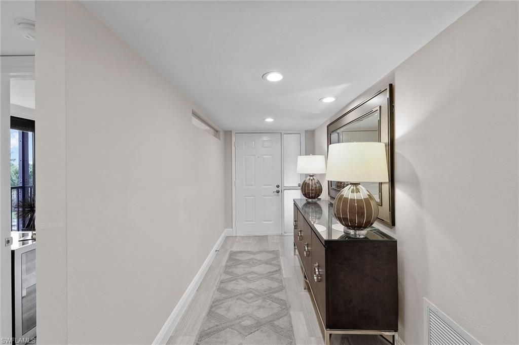 9653 Gulf Shore Dr, Unit 203, Naples, FL 34108 Photo