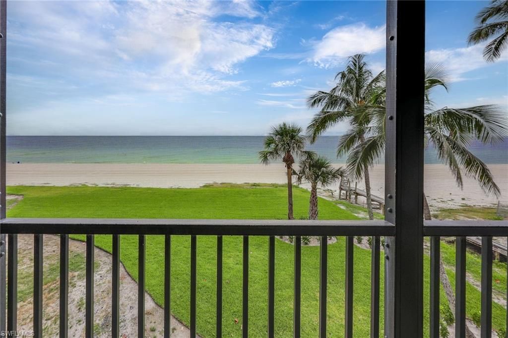 9653 Gulf Shore Dr, Unit 203, Naples, FL 34108 Photo