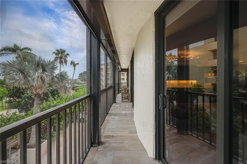 9653 Gulf Shore Dr, Unit 203, Naples, FL 34108 Photo
