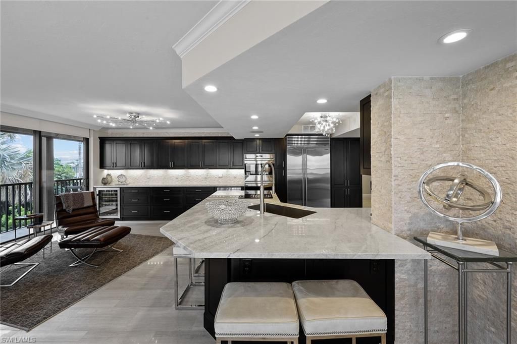 9653 Gulf Shore Dr, Unit 203, Naples, FL 34108 Photo