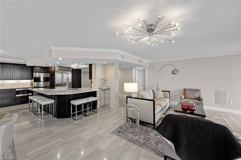 9653 Gulf Shore Dr, Unit 203, Naples, FL 34108 Photo