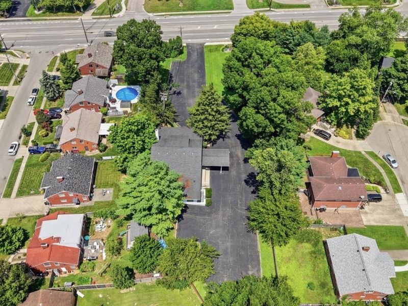7293 Beechmont Avenue, Anderson Twp, OH 45230 Photo 4