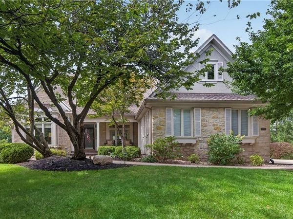 14800 Outlook Street, Overland Park, KS 66223