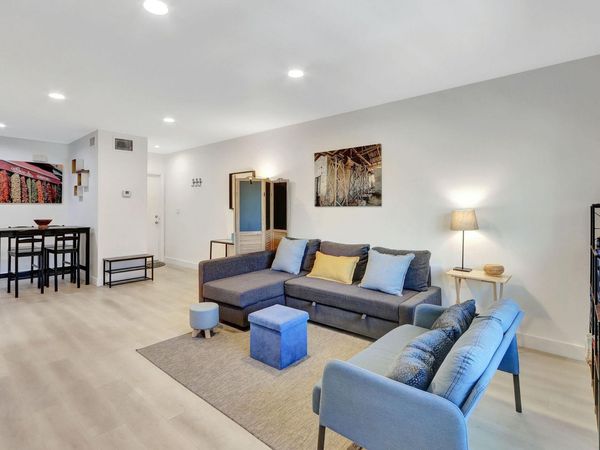 2426 SE 17th Street, Unit 305, Fort Lauderdale, FL 33316